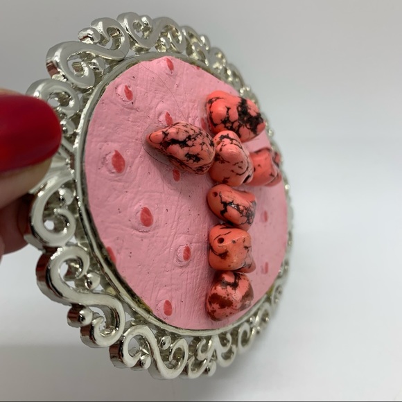 PINK CROSS FAUX OSTRICH WESTERN BELT BUCKLE - Picture 2 of 12